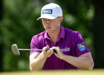 MacIntyre pulls ahead of the pack at RBC ɫֱ Open; Canada's Hughes tied for 2nd