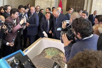 Looted ancient sarcophagus returned to Egypt from US
