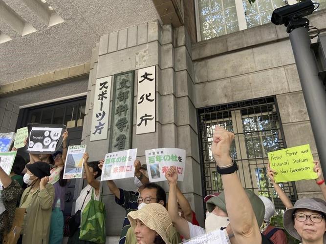Protesters demand that Japan save 1000s of trees by revising a design plan for a popular Tokyo park