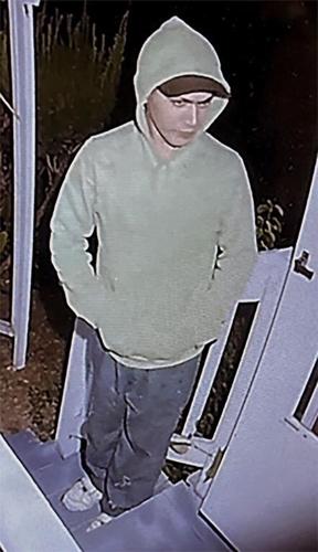 Police warn that escapee Danelo Cavalcante is armed. He has avoided searchers for nearly two weeks