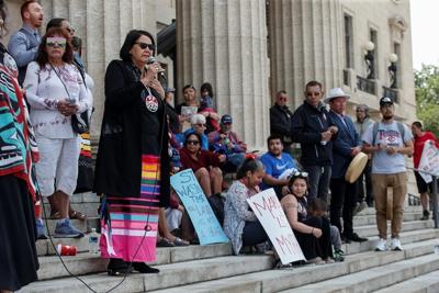 Premier says Manitoba grand chief to lie in state at provincial legislature