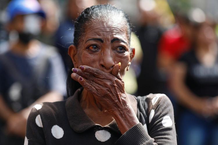 Photos show people reacting to the US capture of Venezuelan President Nicolas Maduro