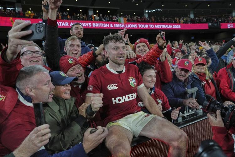 Last-gasp try gives the British and Irish Lions a 29-26 win over the Wallabies to clinch test series