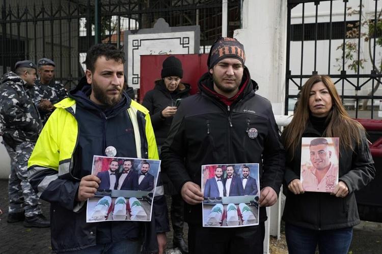 Police question Lebanese relatives of 2020 blast victims
