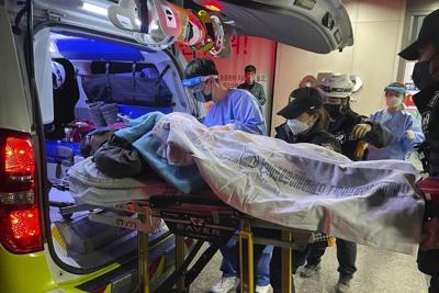 S Korea miners lived on coffee, water while trapped in shaft