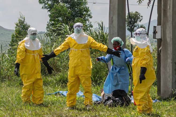 What ��ɫtv aid workers face in the Ebola outbreak ravaging the Congo