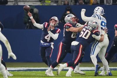 Jonathan Taylor runs for early TD and Colts hold off Patriots 10-6 in Germany