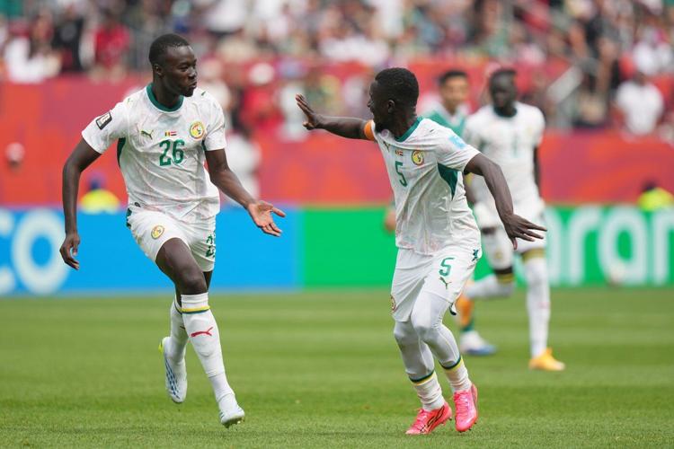 Senegal routs 10-man Iraq 5-0 to boost hopes of reaching World Cup knockout rounds
