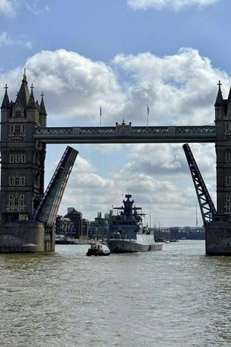 German warship blasts Darth Vader anthem in heart of London. 'No deeper message,' navy says.