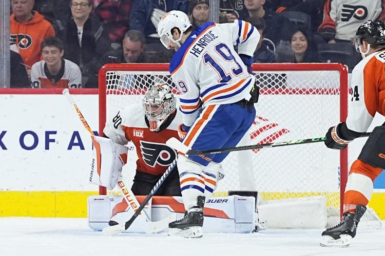 Roslovic scores in OT as Oilers defeat Flyers 2-1