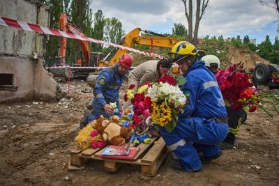 3 people die in overnight Ukrainian drone strikes on Russia