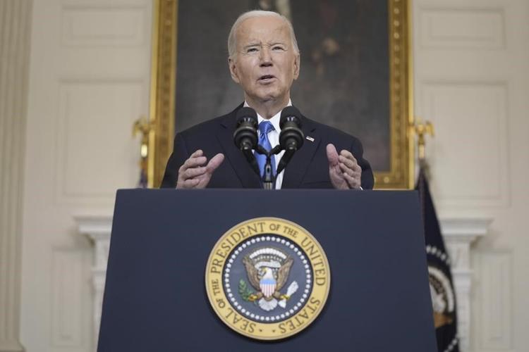 Biden signs a $95 billion war aid measure with assistance for Ukraine, Israel and Taiwan