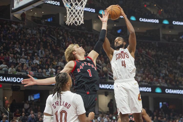 Mitchell's 26 points help Cavs improve to 17-1, stay perfect at home with 122-108 win over Raptors