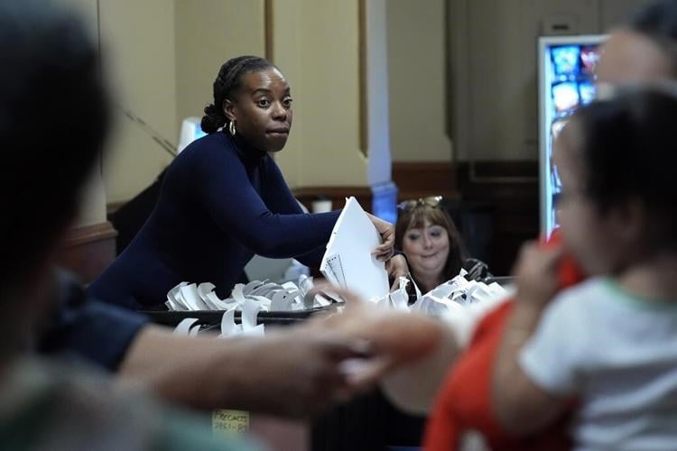 Democrats are heavily favored to win both of Rhode Island's seats in the US House