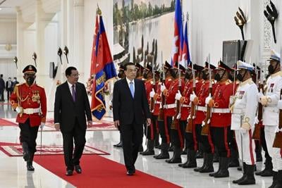 Chinese premier announces new aid for close ally Cambodia