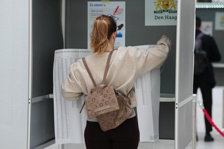 27 parties and 1,166 candidates crowd the ballot for the Dutch election