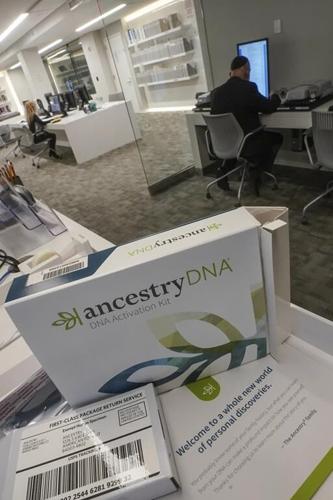 Holocaust survivors offered DNA tests to help find family
