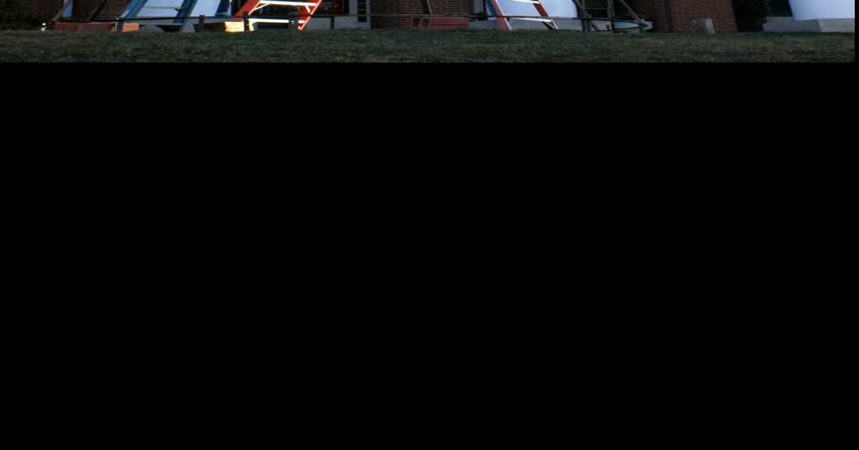 New Christmas tree featured during Hillsville holiday celebration