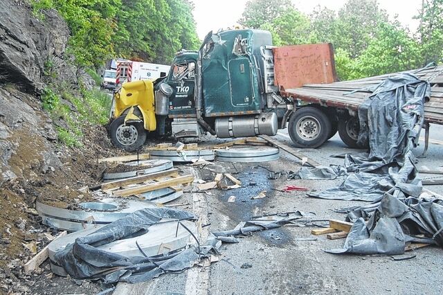 Tractor-trailer accident temporarily blocks Fancy Gap Mountain | Local ...