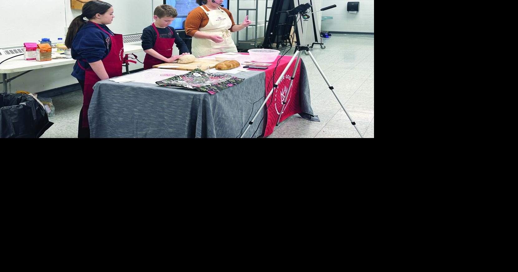 Andover students bake bread to share | News | thechronicle.com