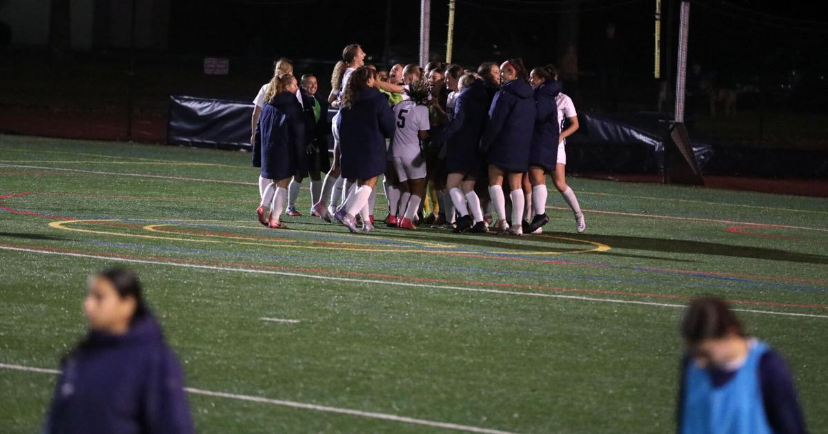 Eastern men’s soccer tie University of Southern Maine, women’s three-game win streak snapped