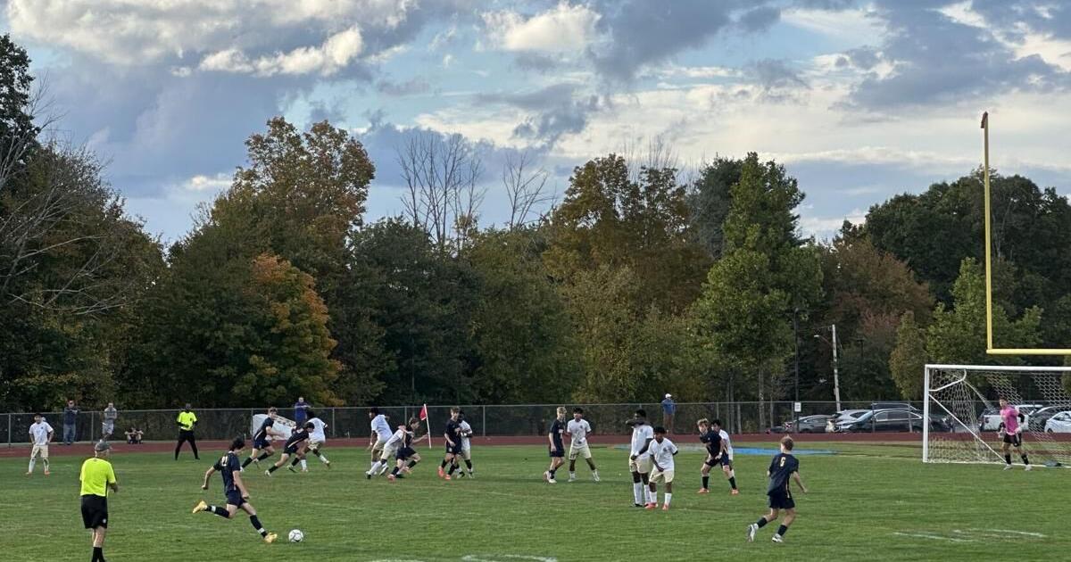 Coventry girls soccer falls to Canton, RHAM boys soccer defeats E.O. Smith