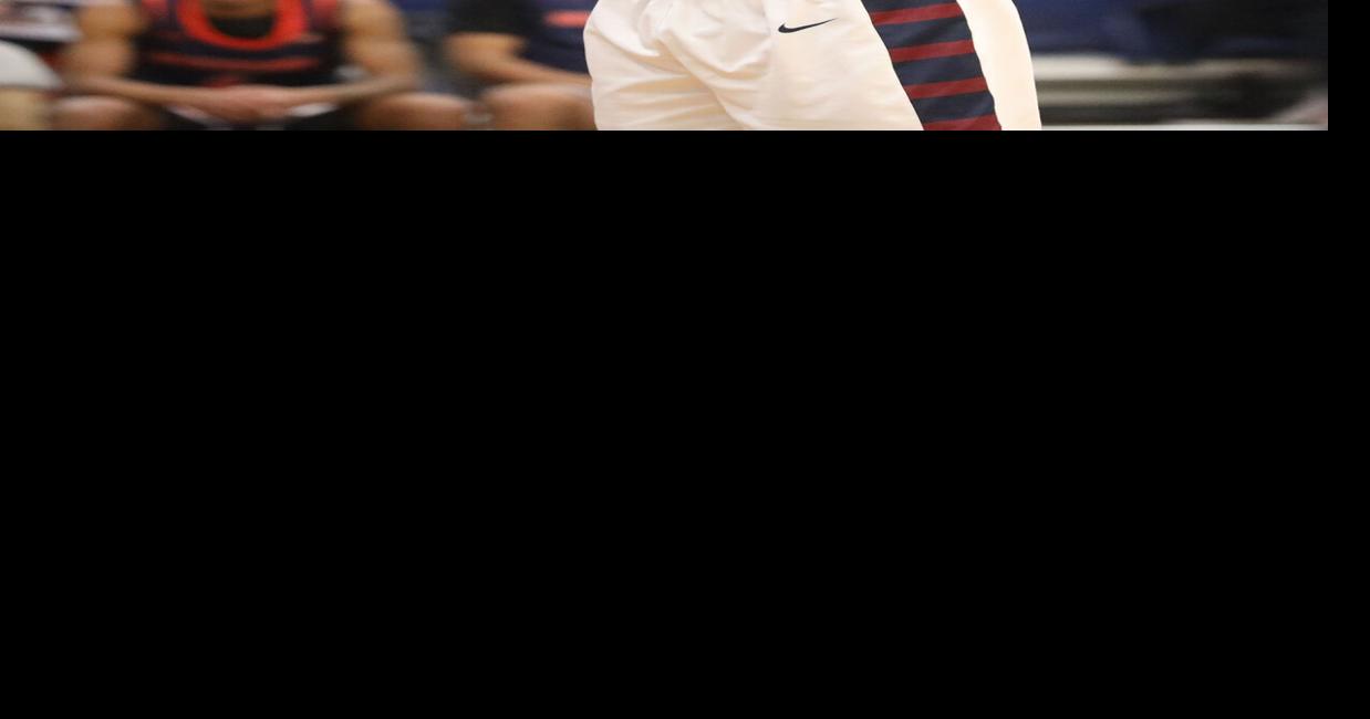 Eastern men’s basketball holds off University of Southern Maine 88-85, improves to 13-8