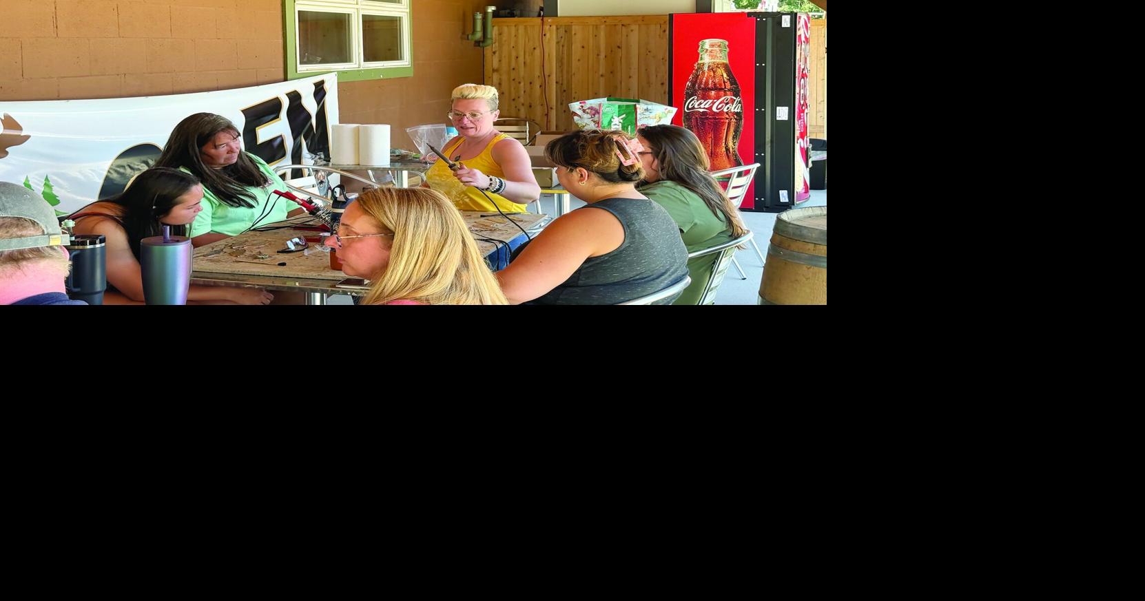 Local artist promoting stained glass art | News | thechronicle.com