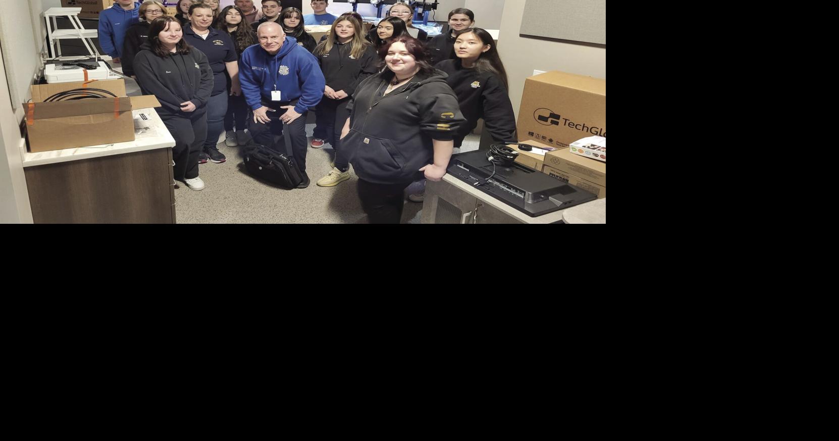 Windham Tech students visit 911 dispatch News thechronicle com
