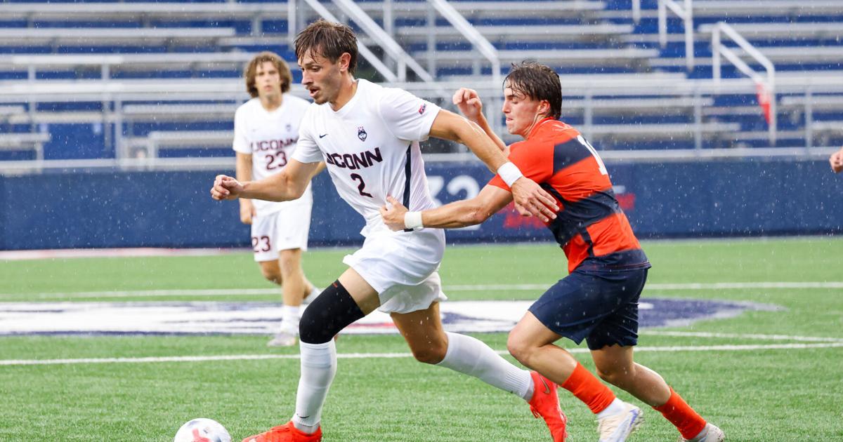 UConn men's soccer cruises past Western Michigan 4-1 to snap three-game skid