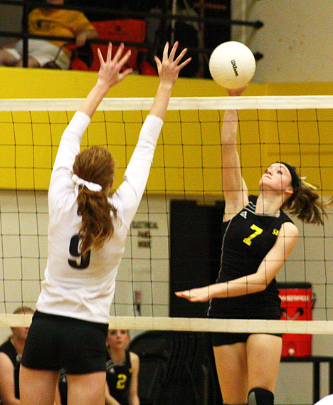 St. Helens High School volleyball | Sports | thechronicleonline.com