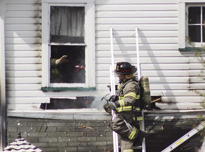 Crews quickly knock down structure fire in city | News ...