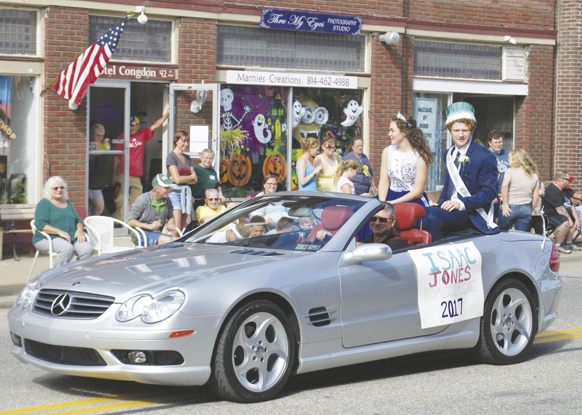 Uc Community Gathers For Annual Homecoming Parade News