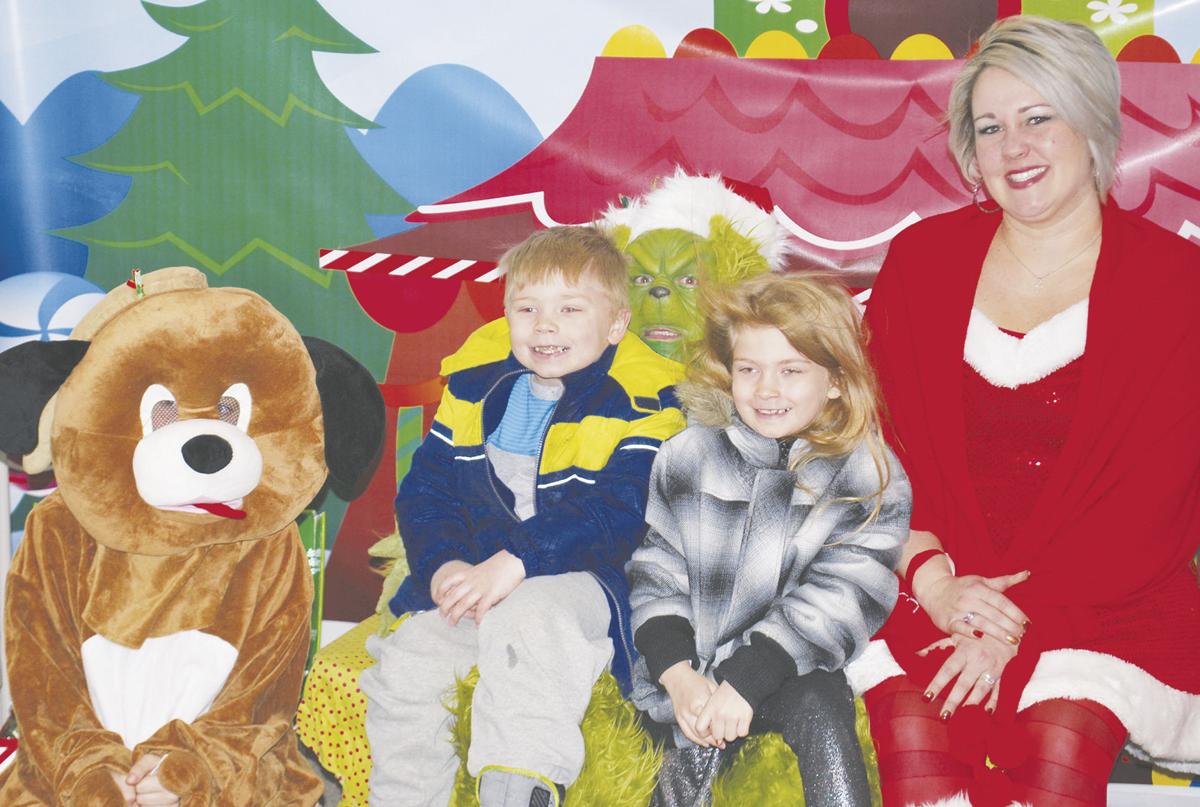 thousands celebrate holidays with santa in whoville news