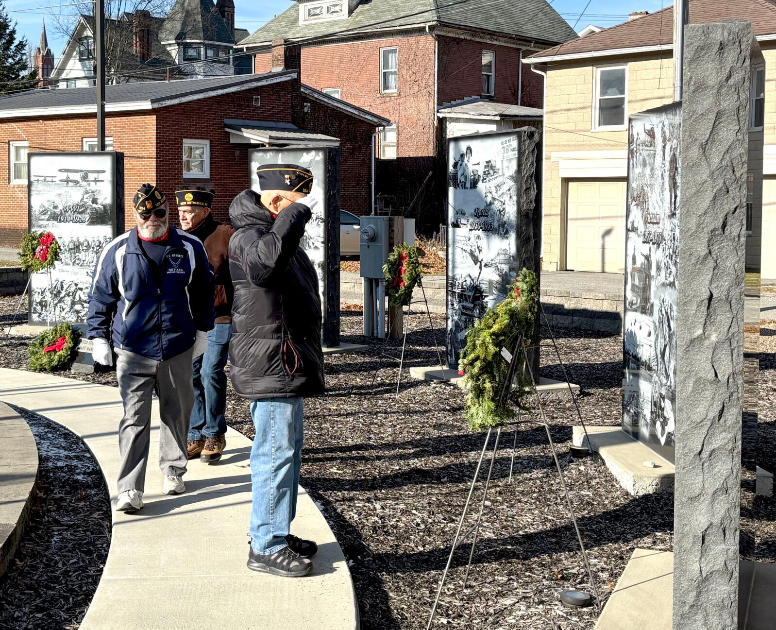 The Gift Of Remembrance: Wreaths Across America Program Held In New ...