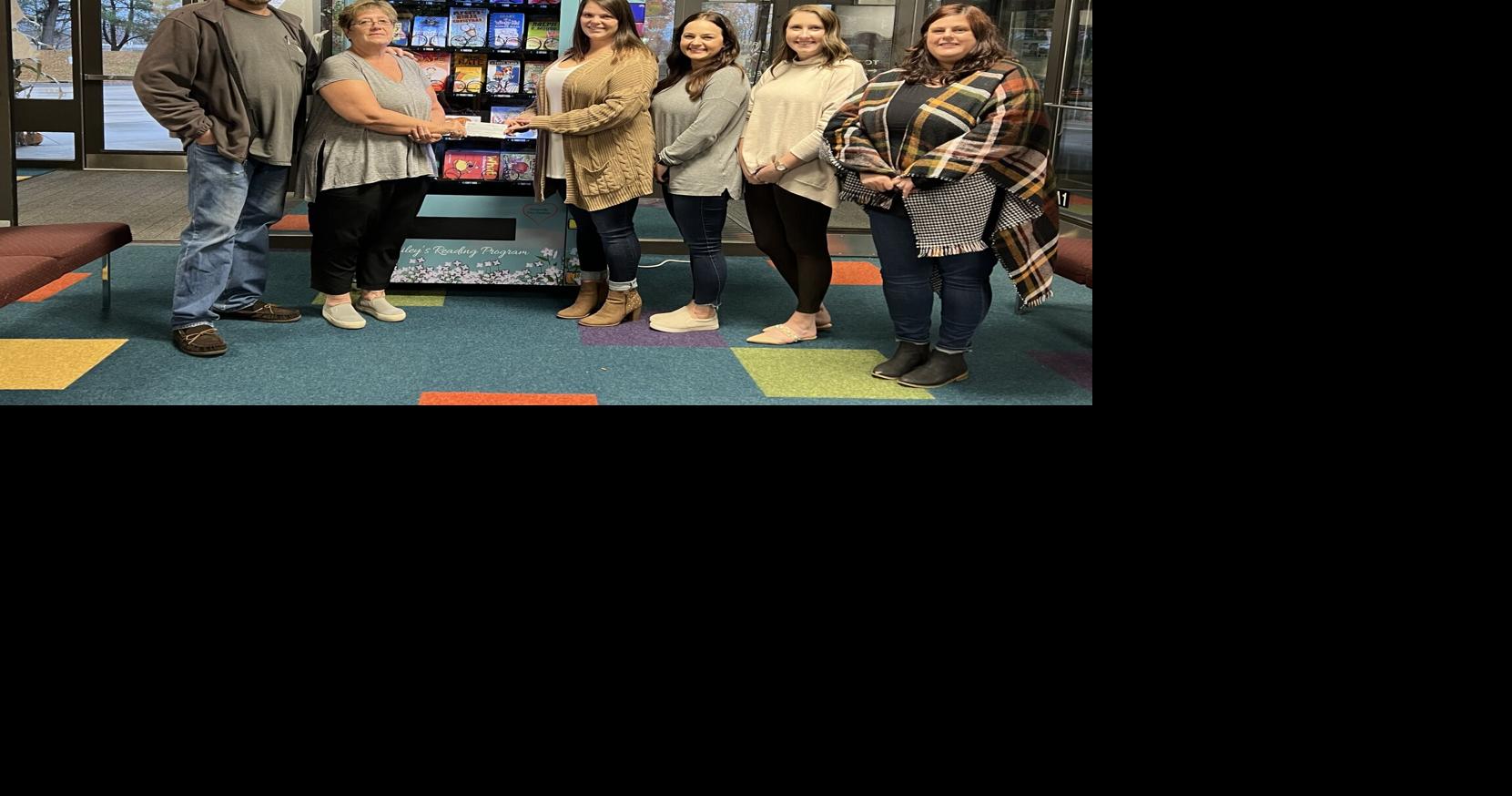 Hailey's Reading Program receives donation from 'Serving Up Support ...