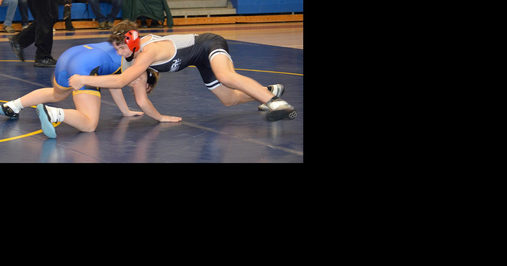 Rovers pin Johnsonburg, 4235 Wrestling