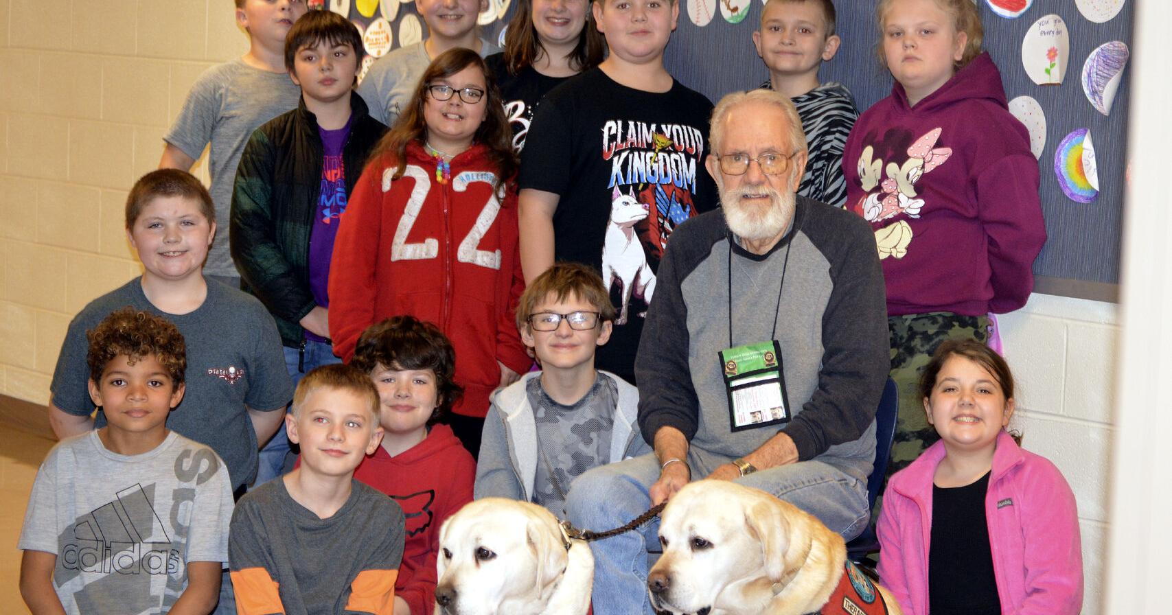 Local therapy dogs earn Tail Waggin' Tutors Award - Vimarsana News
