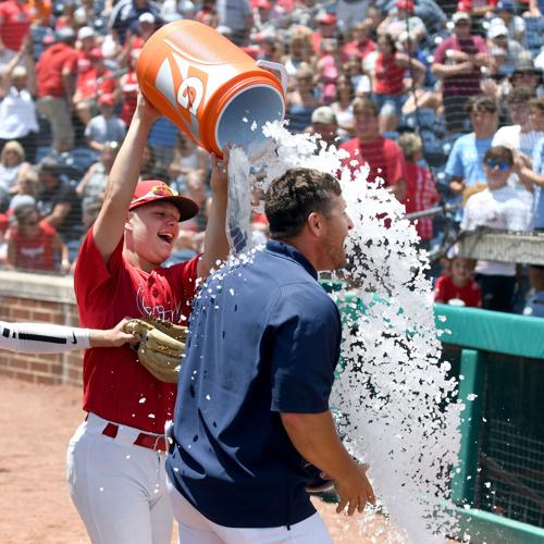 20220618-ts-sp Miller-Fox ice bath.jpg