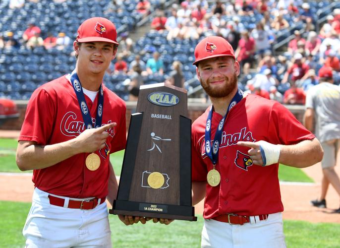 20220618-ts-sp Seniors with trophy.jpg
