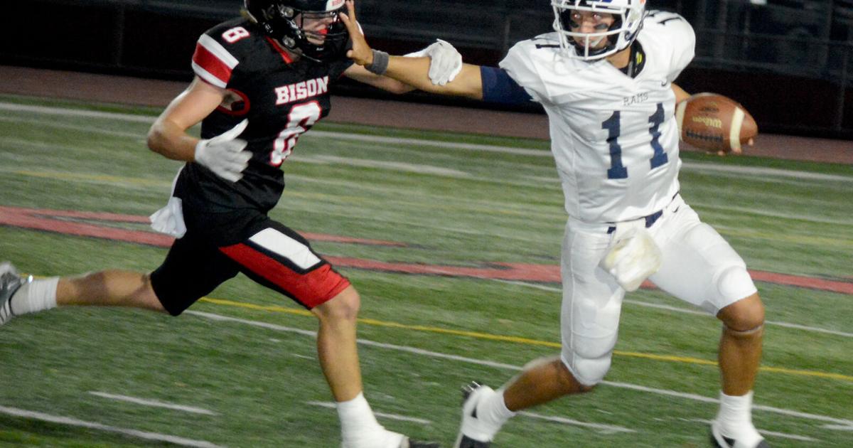 Bison stampede past Rams, 35-7