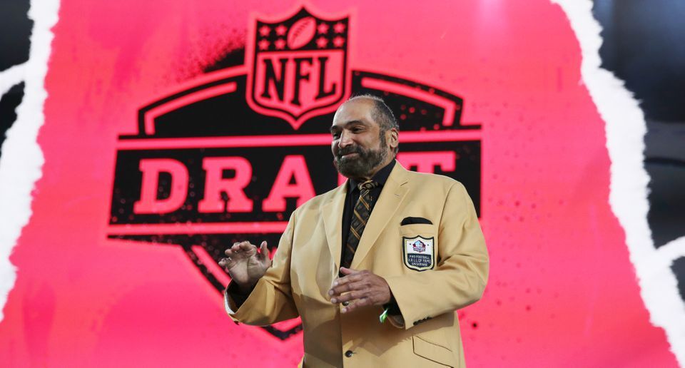 NFL Hall of Famer gave away his Super Bowl ring  and it miraculously  walked right back to him