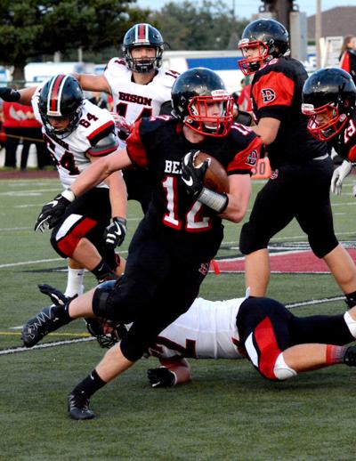 Dubois Falls General Mclane 41 12 Sports Thecourierexpress Com