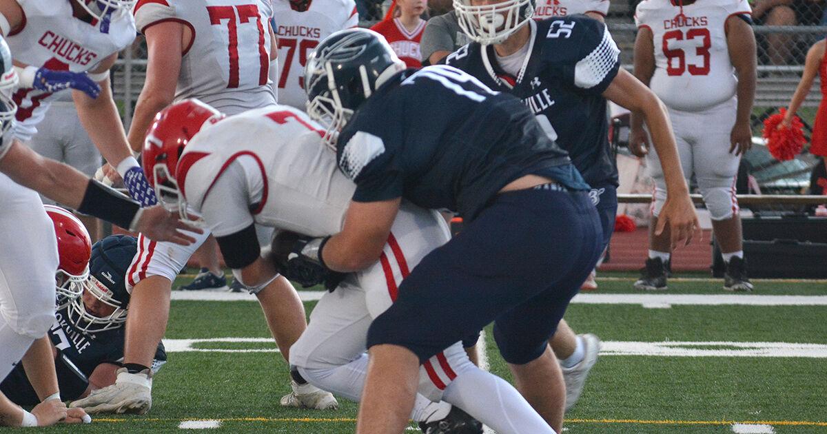 Chucks handle Raiders, retain Route 36 Trophy