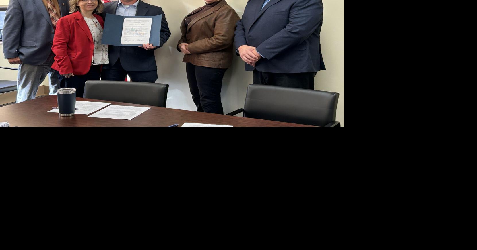 Elk County Commissioners honor Fox Township Fire Chief Surra for years of service By Marilyn Secco newsroom@thecourierexpress.com Oct 20, 2026 2 mins ago