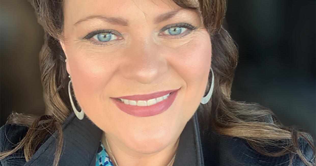 MONDAY MEETING: Get to know Amy Smith - Vimarsana News