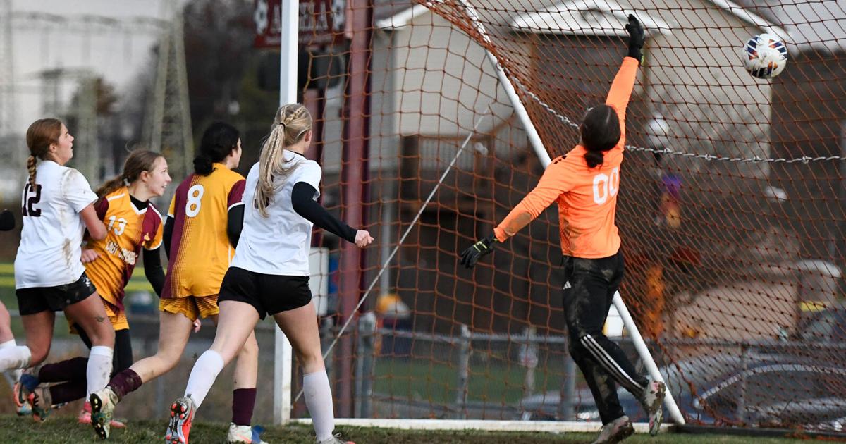 Ecc Rally ECC girls rally, beat Brockway in D-9 semifinals | Soccer ...