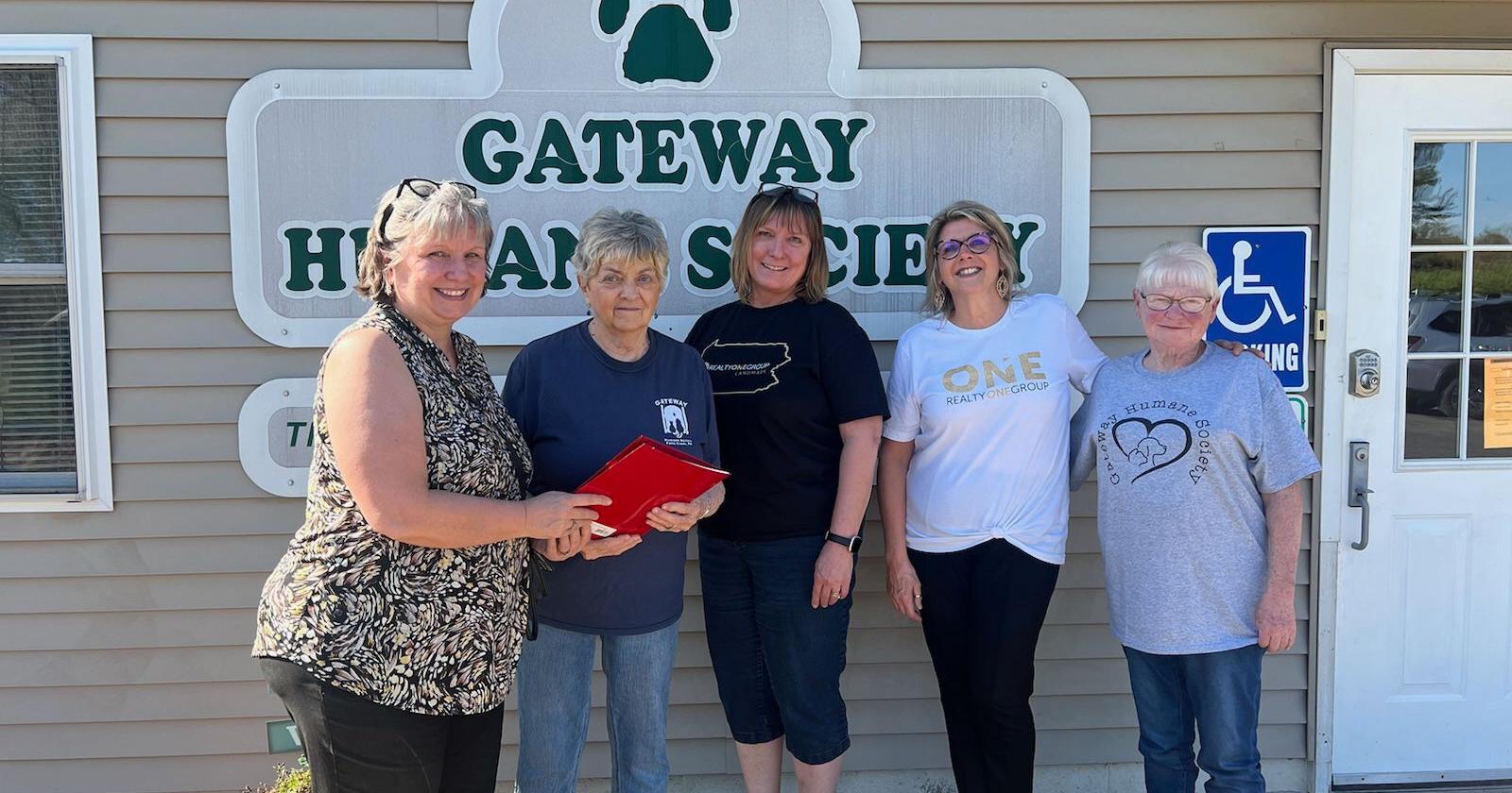 Real estate agency raises $1,200 in sponsorships for Gateway Humane Society - Vimarsana News