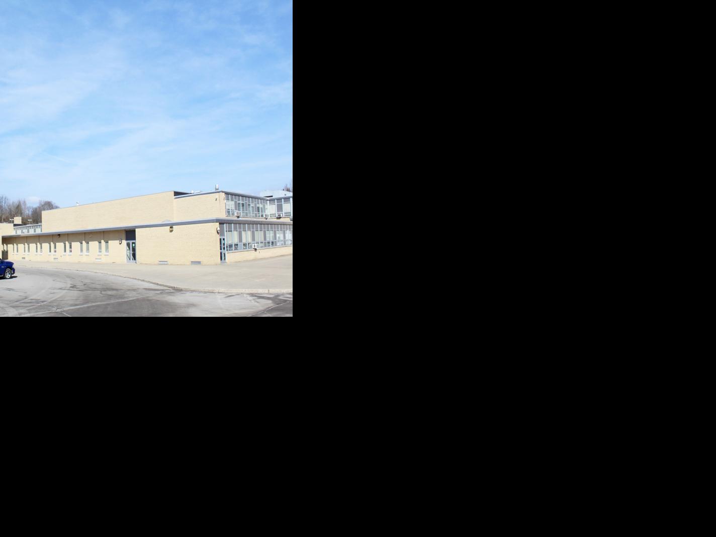 Replacing High School Roof Is Top Priority For Dasd News Thecourierexpress Com