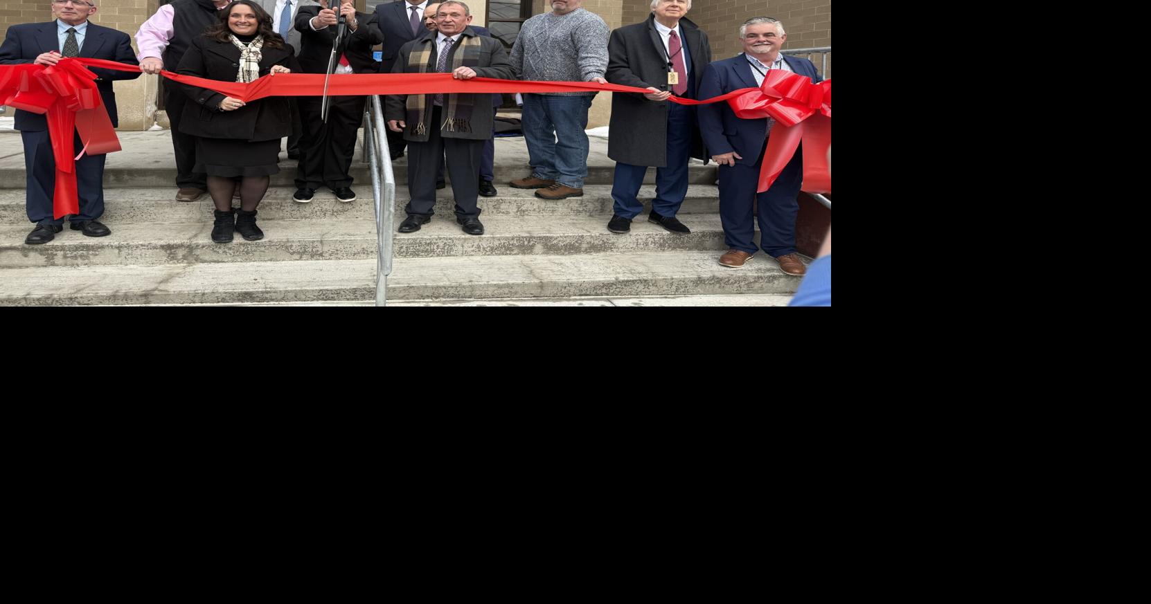 Ribbon cutting celebrates renovated municipal building, 'birth' of new City of DuBois